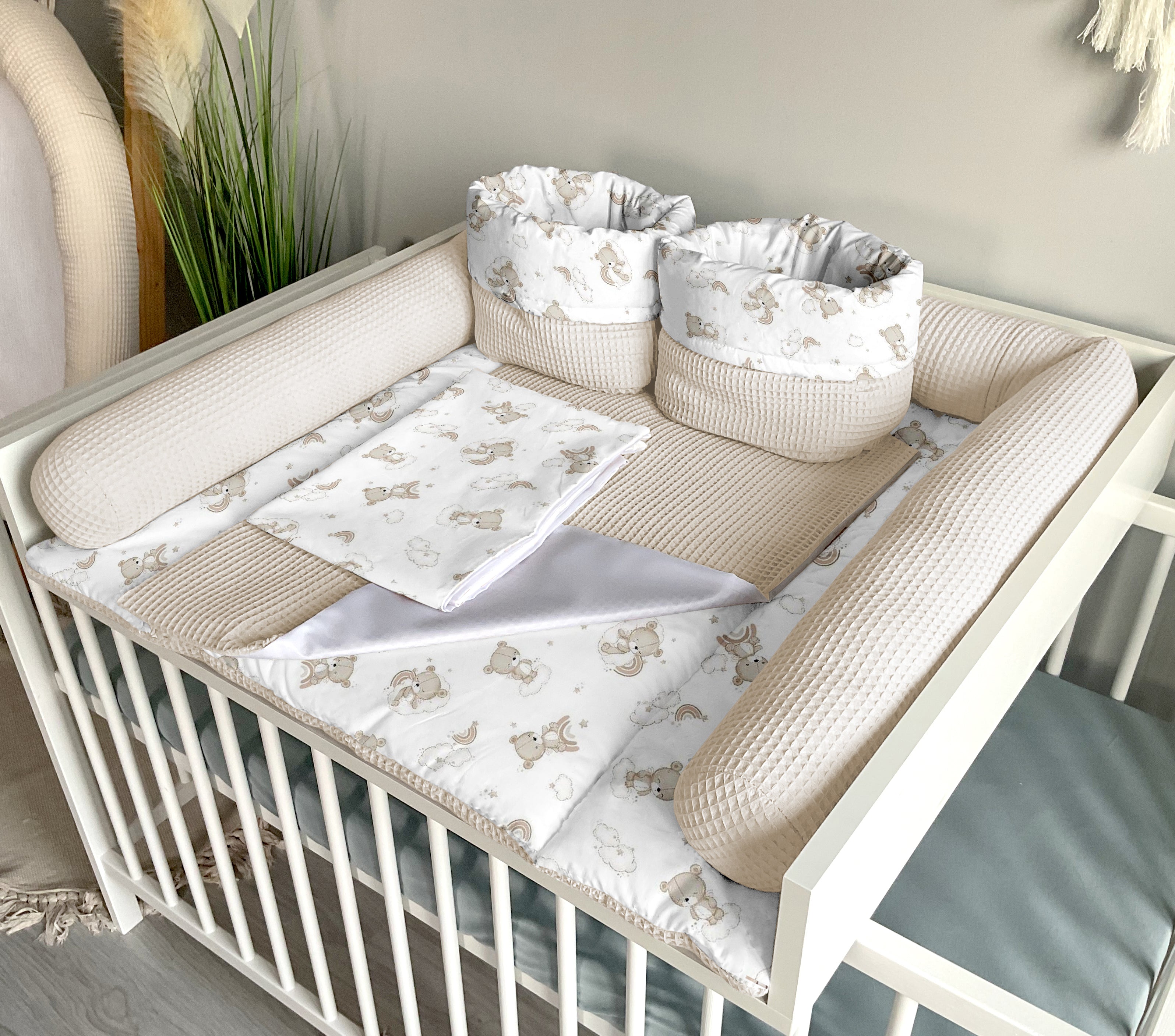 Wickelauflage mit abnehmbaren Bezug und wasserdichter Matratze - Changing mat | set of 6 elements | Teddy bears on a rainbow plus light beige-SleepeSheep- - SleepeSheep
