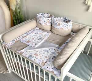 Wickelauflage mit abnehmbaren Bezug und wasserdichter Matratze - Changing mat | set of 6 elements | Owls and bunnies plus sand-SleepeSheep- - SleepeSheep