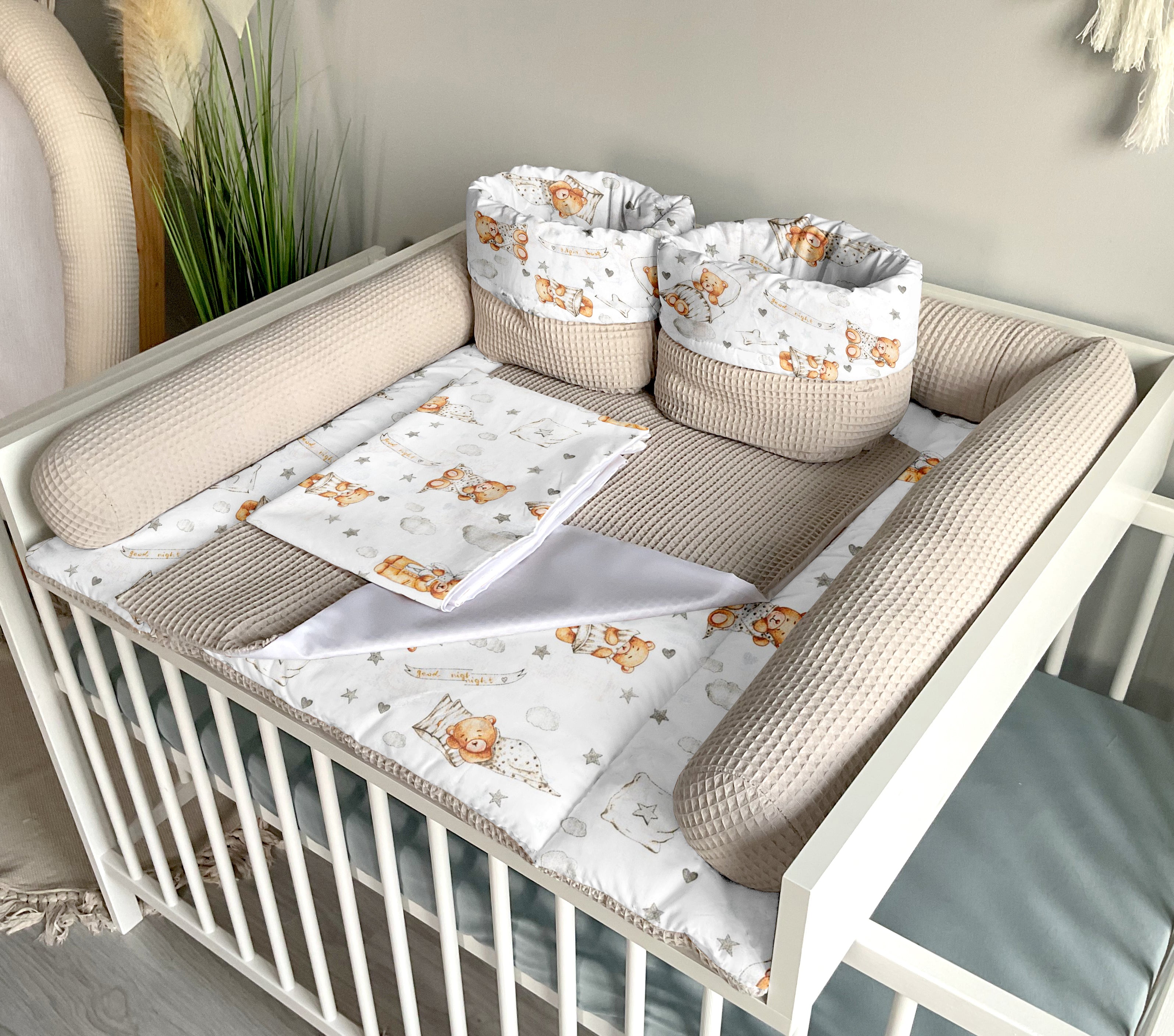 Wickelauflage mit abnehmbaren Bezug und wasserdichter Matratze - Changing mat | set of 6 elements | Sleeping bears plus sand-SleepeSheep- - SleepeSheep