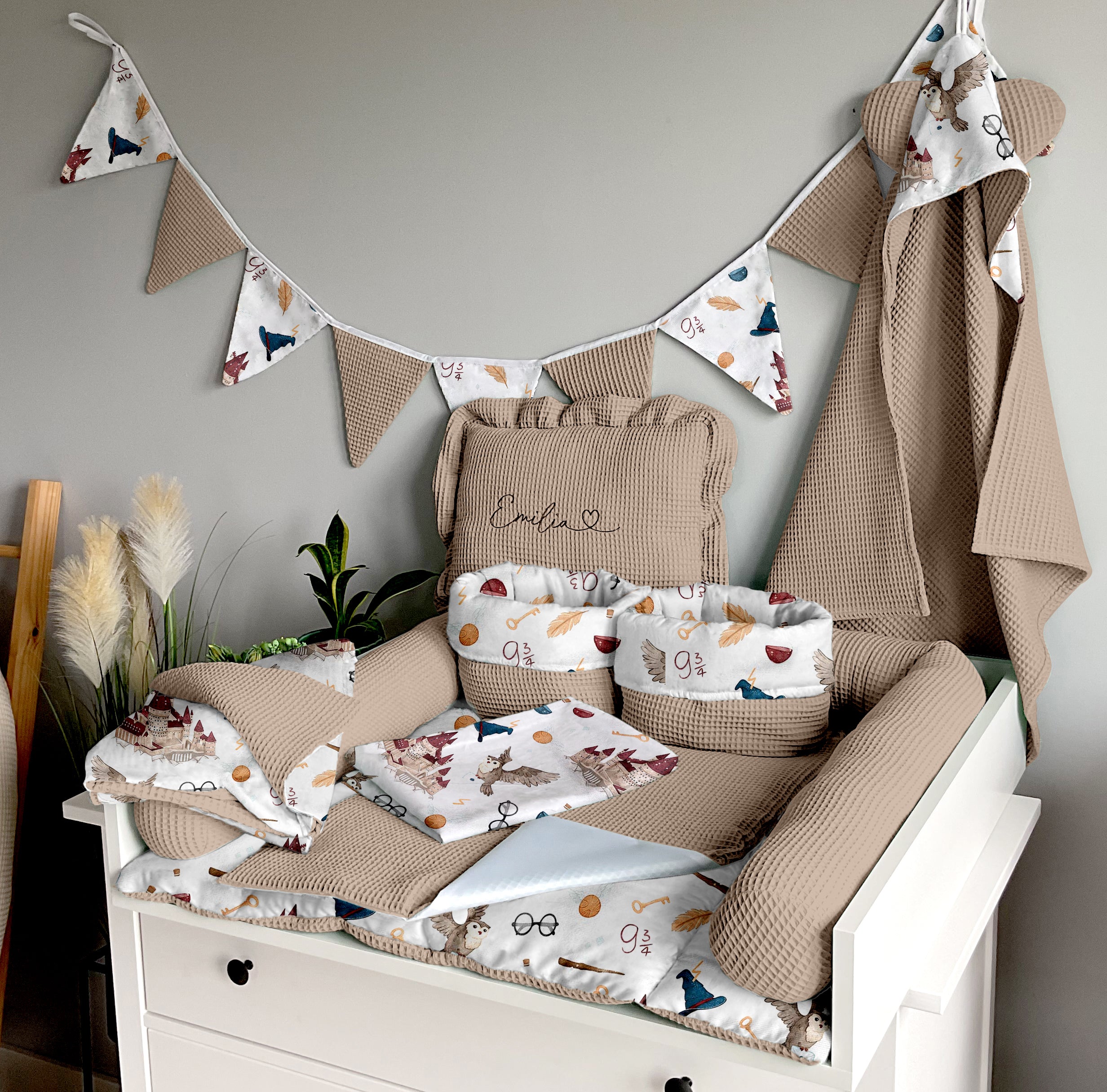 Changing mat | School of magic and brown