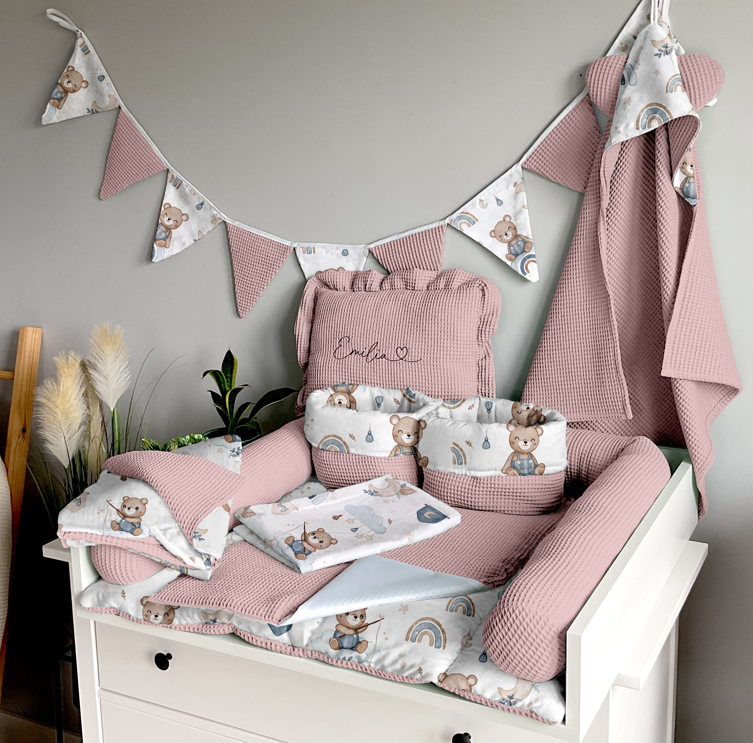 Changing mat | Dreams of sleepy bears and dirty pink