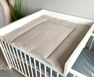 Wickelauflage mit abnehmbaren Bezug und wasserdichter Matratze - Changing mat | Grass (roll Reh)-SleepeSheep- - SleepeSheep