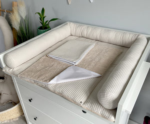 Wickelauflage mit abnehmbaren Bezug und wasserdichter Matratze - Changing mat with snaps | Beige Frotte-SleepeSheep-Set 3-50cm W 70cm H- - SleepeSheep