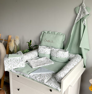 Wickelauflage mit abnehmbaren Bezug und wasserdichter Matratze - Changing mat | Mini Eukalyptus (Roll in pattern)-SleepeSheep-Set 7-50cm W 70cm H- - SleepeSheep