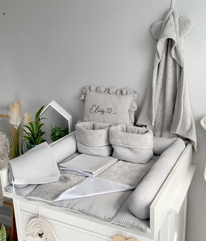 Wickelauflage mit abnehmbaren Bezug und wasserdichter Matratze - Changing mat with snaps | Grey Frotte-SleepeSheep-Set 7-50cm W 70cm H- - SleepeSheep