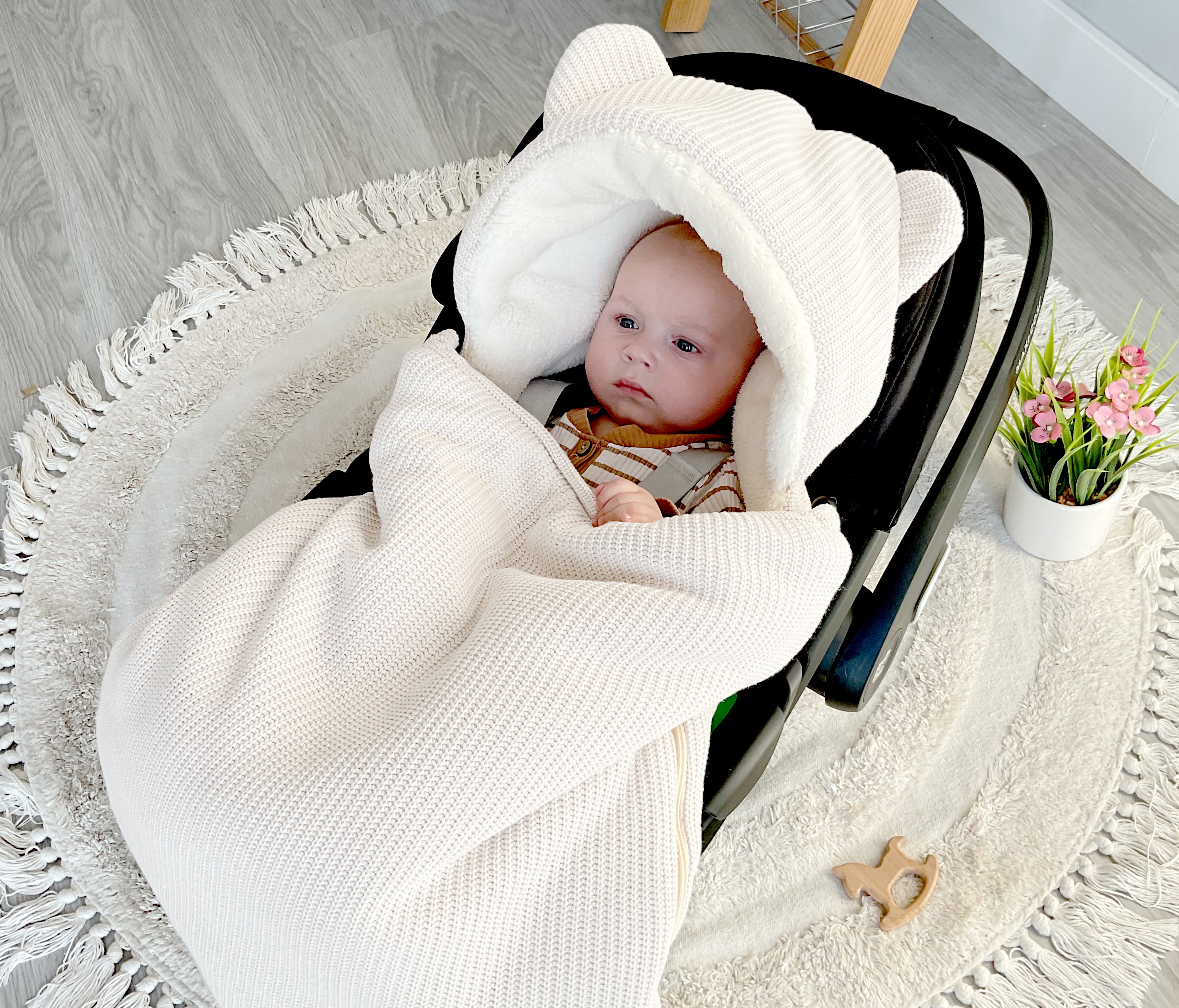 schlafsack für maxi cosi stricken Einschlagdecke Babyschale Winter Teddyfell