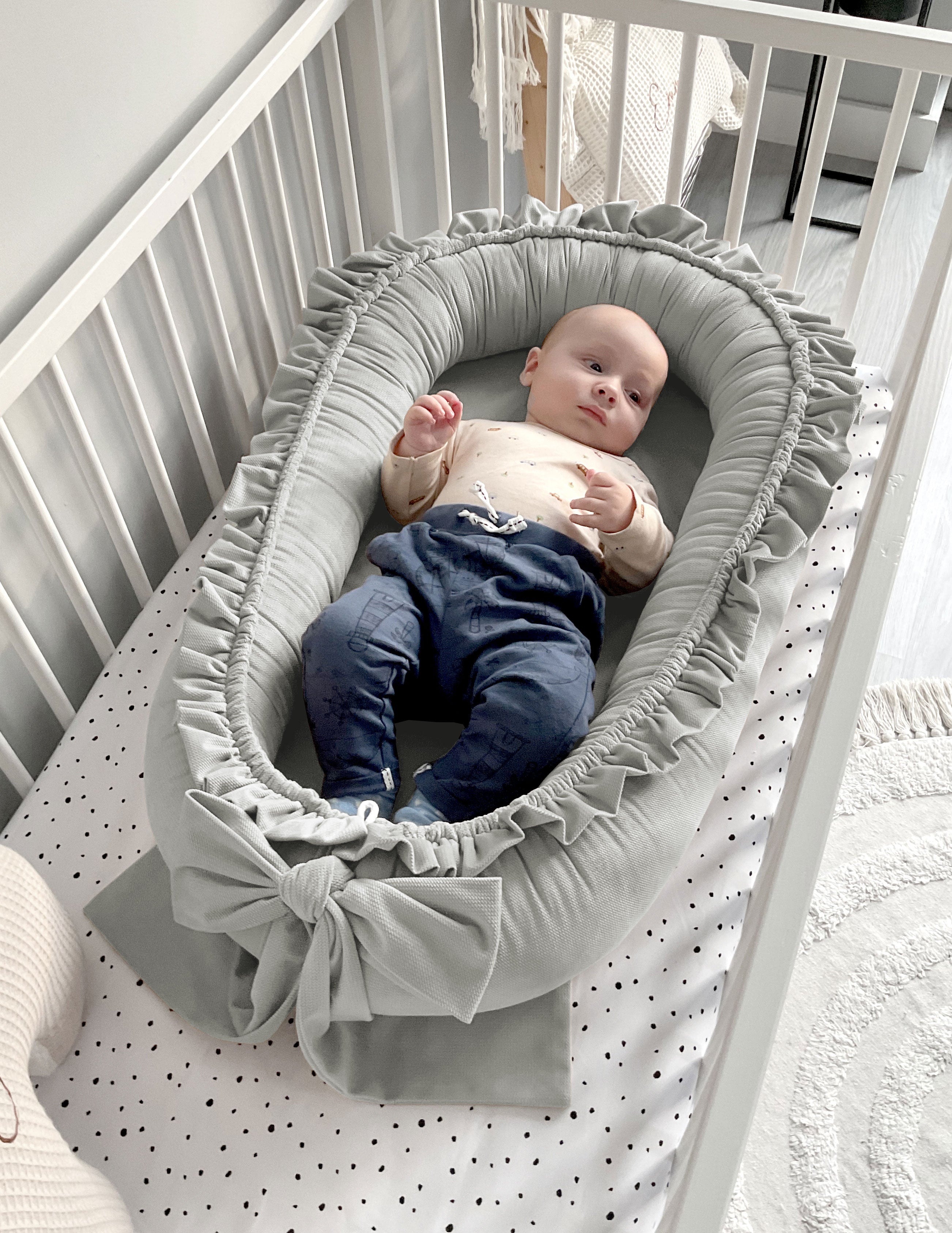 Babynest Velvet Grey