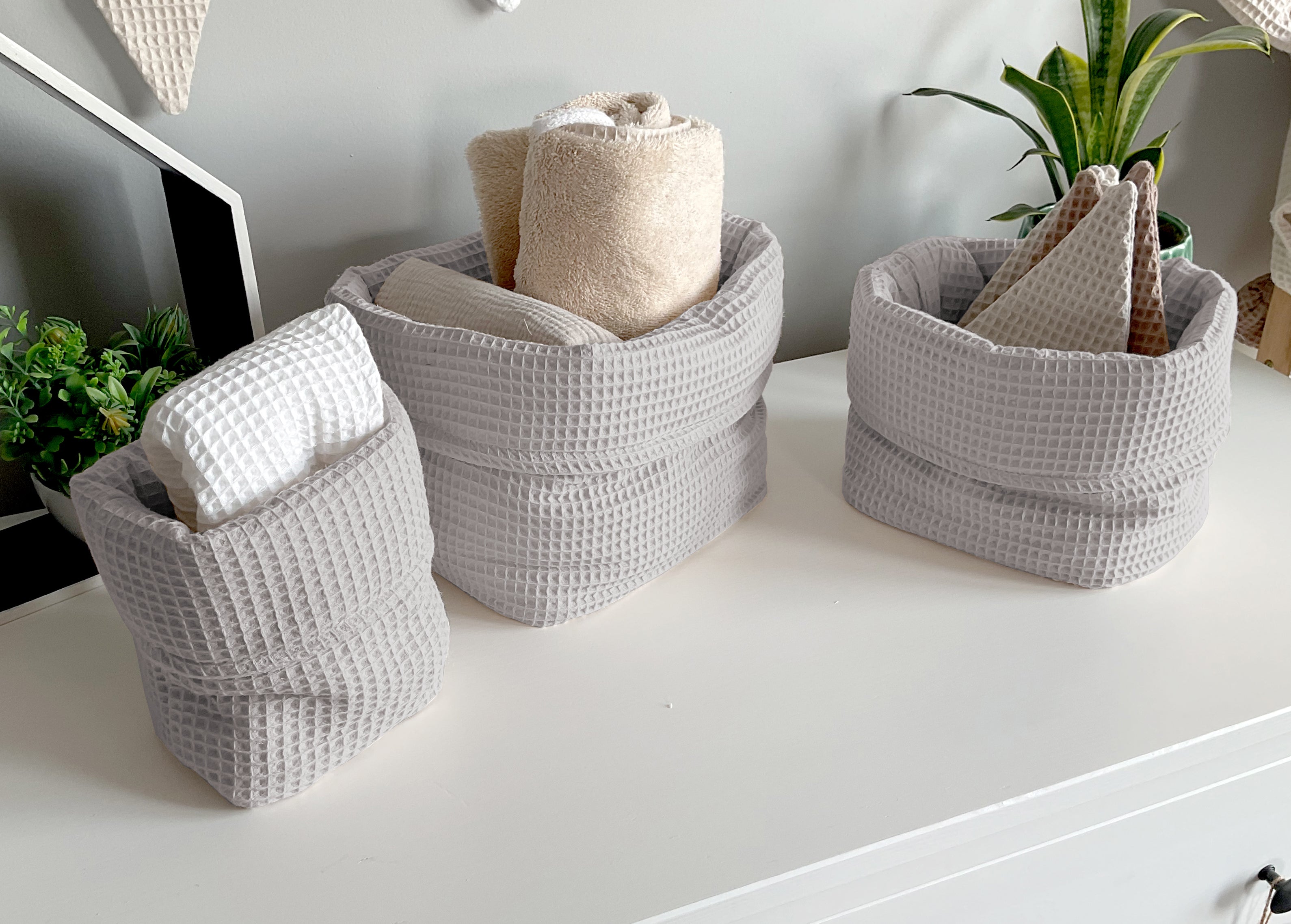 Basket, organizer for changing table | Grey - SleepeSheep