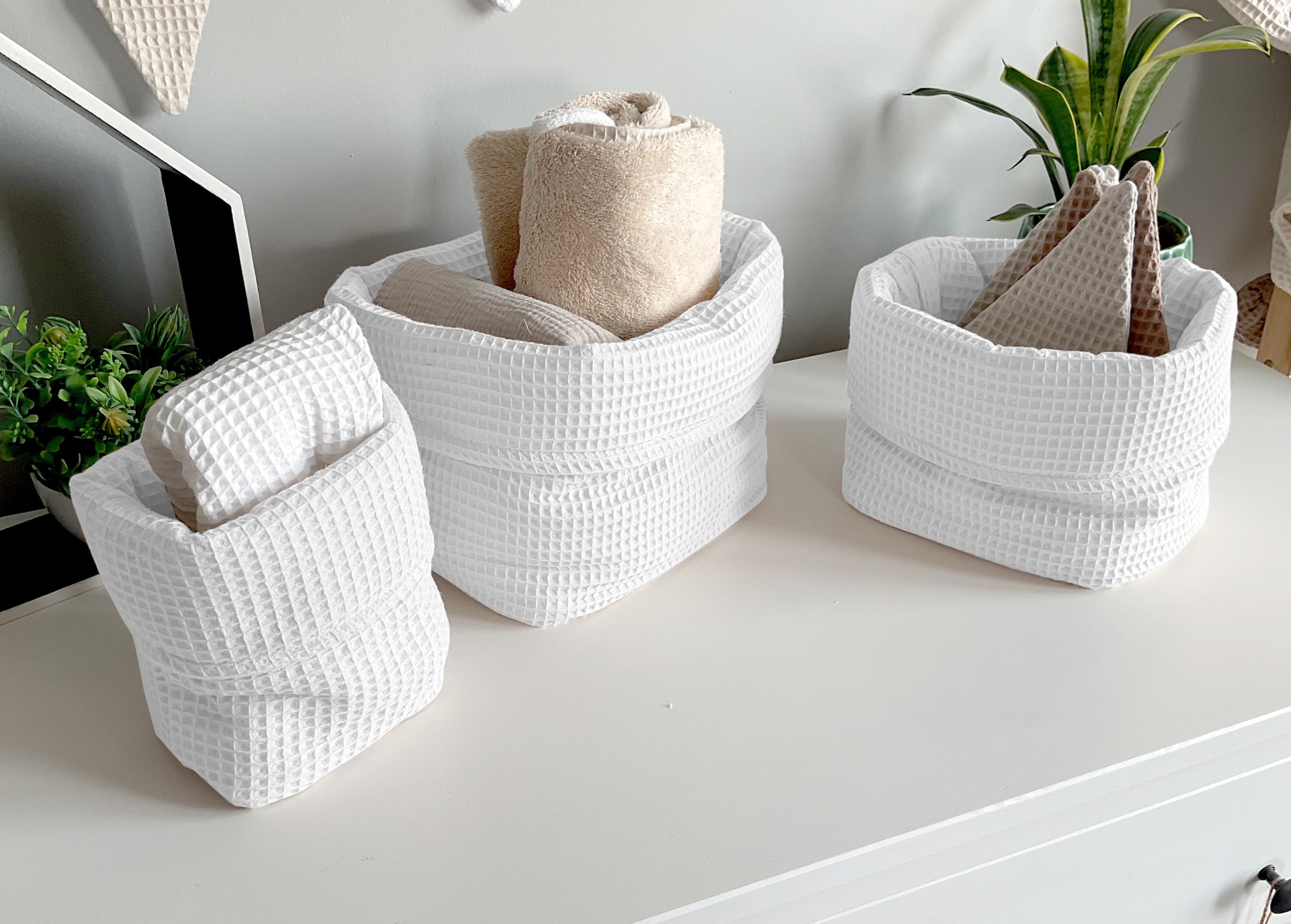 Basket, organizer for changing table | White - SleepeSheep