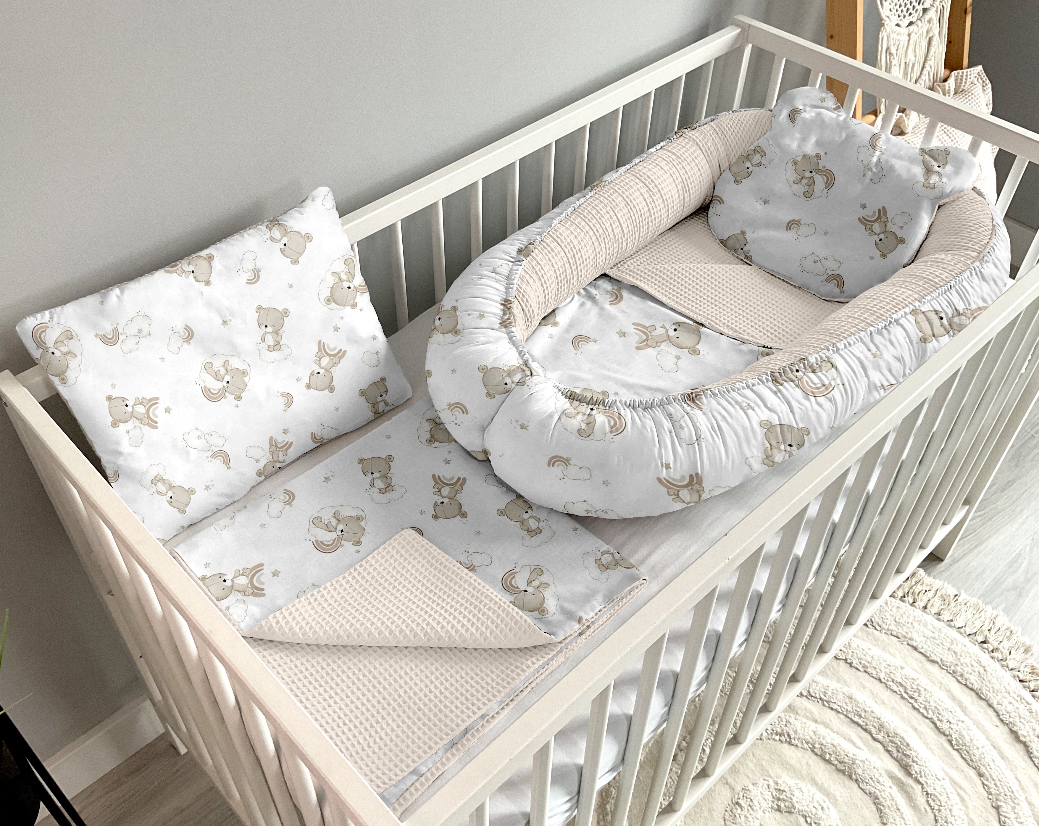 Babynestchen 5-teiliges Set | Teddybären und Regenbogen plus hellbeige