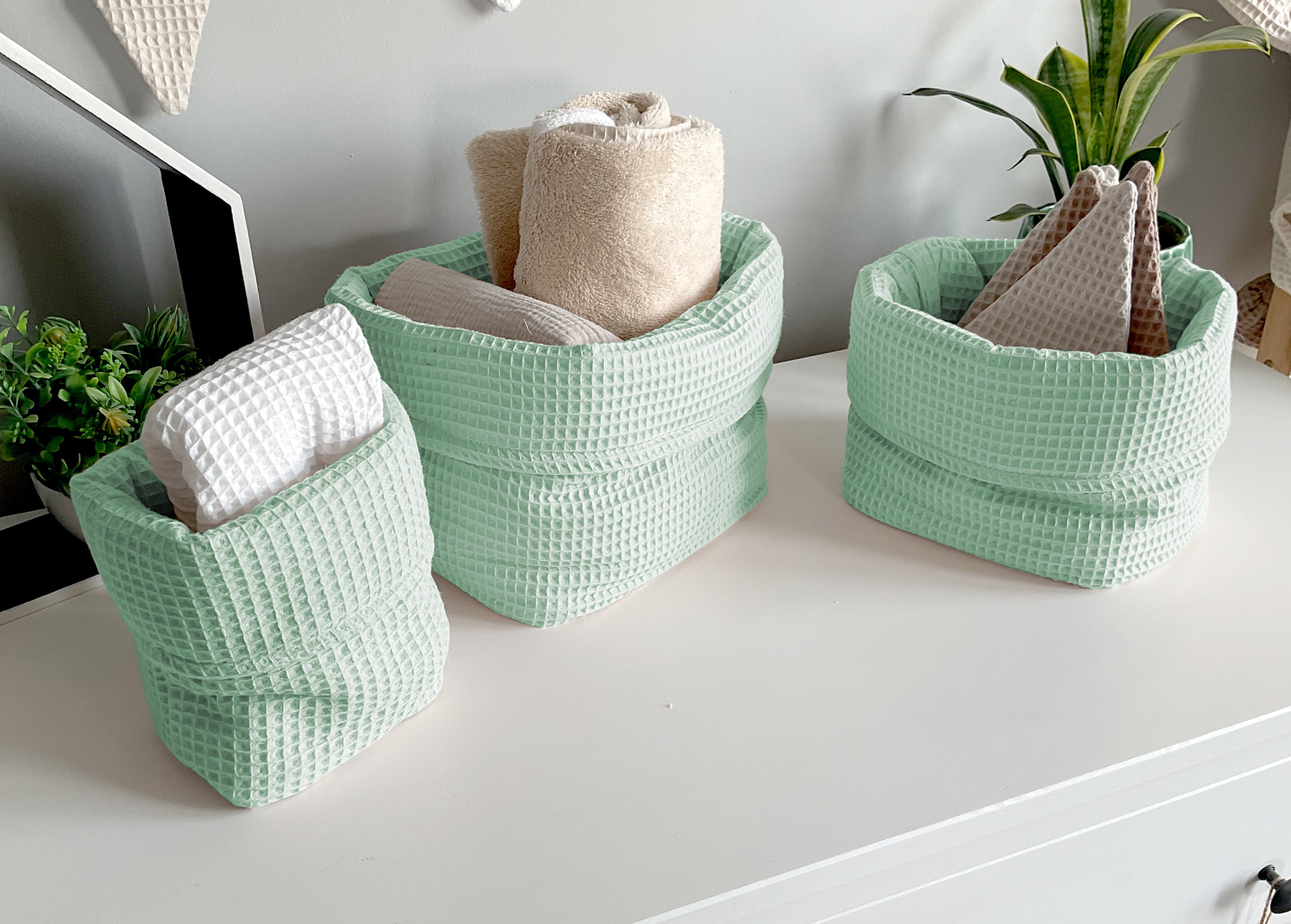 Basket, organizer for changing table | Mint - SleepeSheep