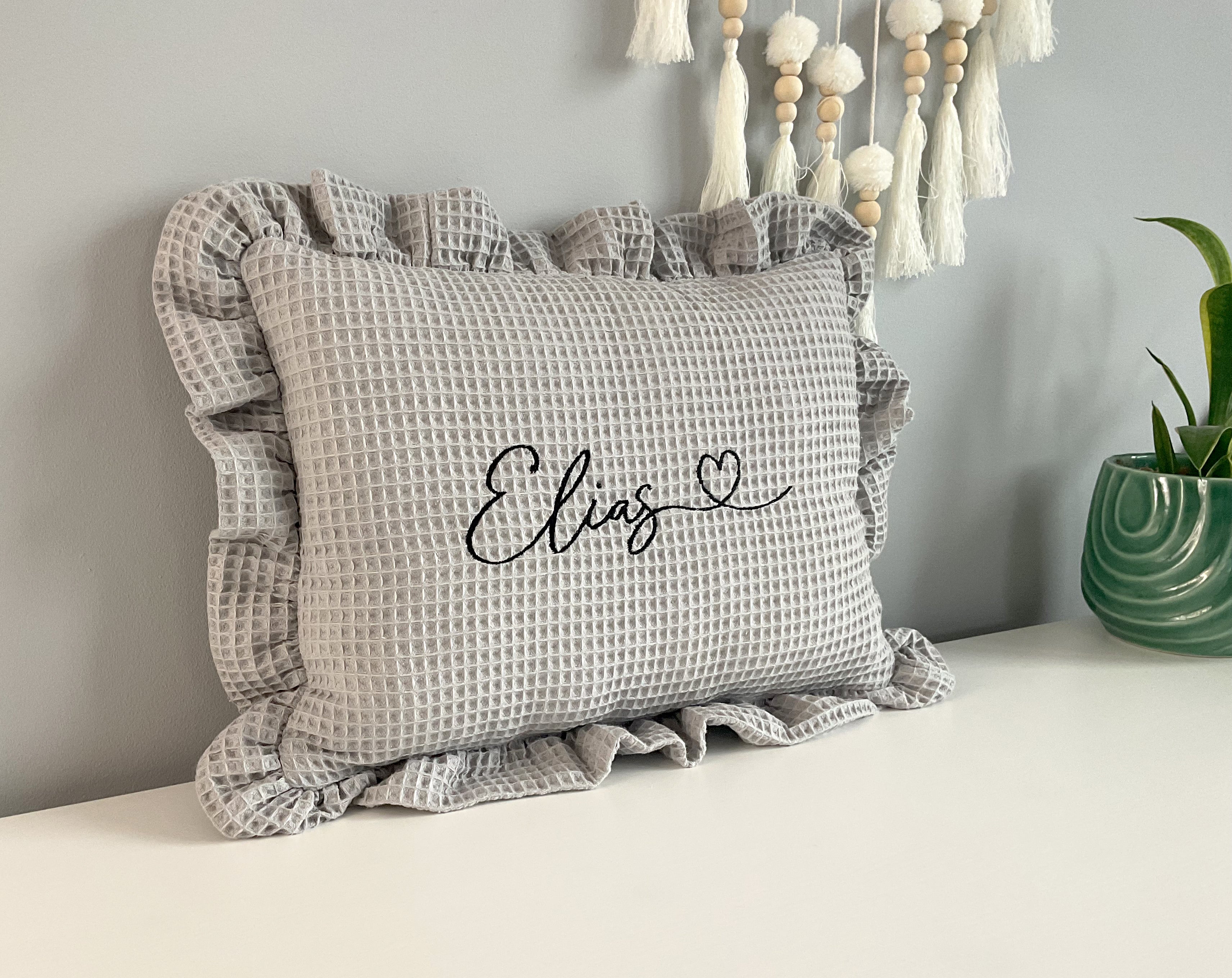 Pillow with a name for a child | Birthday gift | Babyshower gift | Grey - SleepeSheep