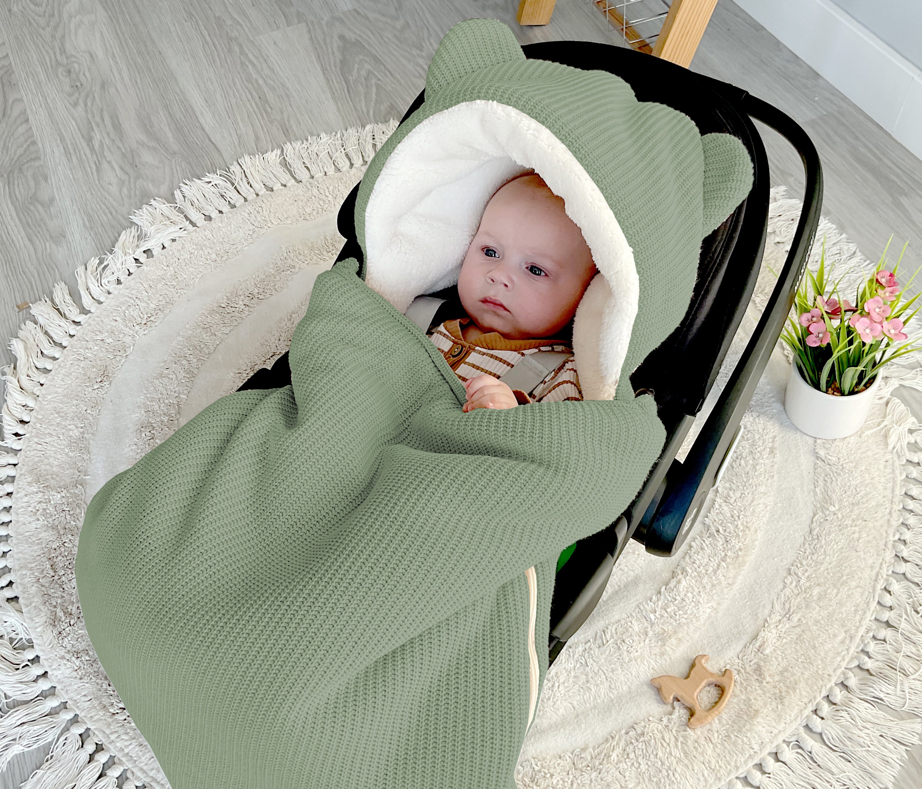3-in-1 knitted swaddle for car seat | Olive